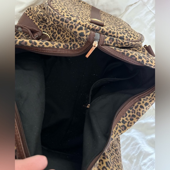 Cheetah Duffel Bag - Picture 6 of 10